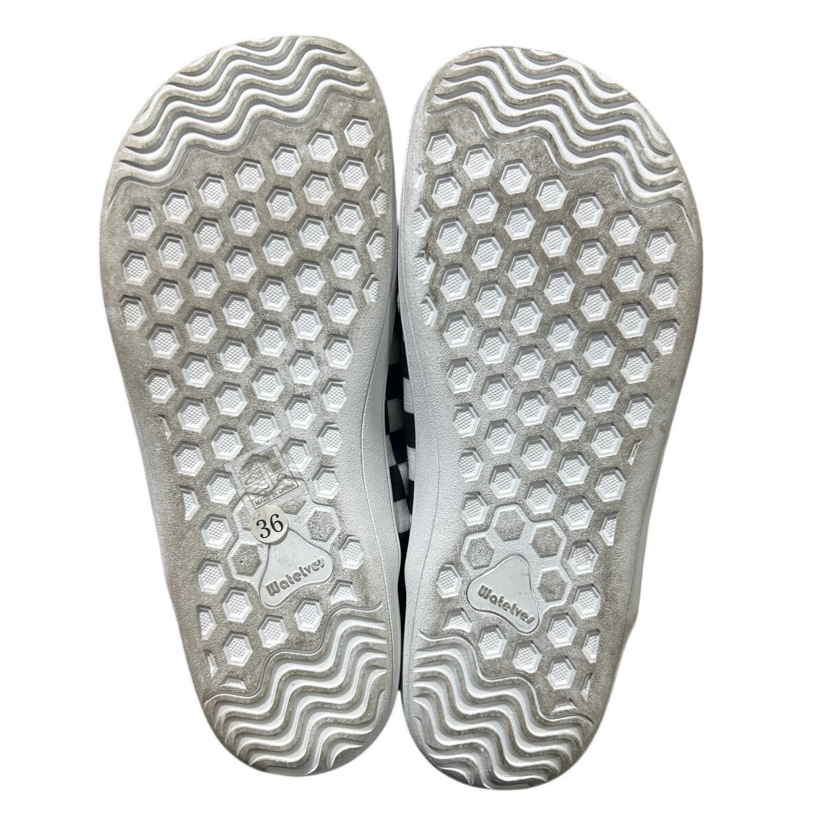 WateLves Boys Size 4 Black White Checkerboard Slip On Round Toe Barefoot Shoes